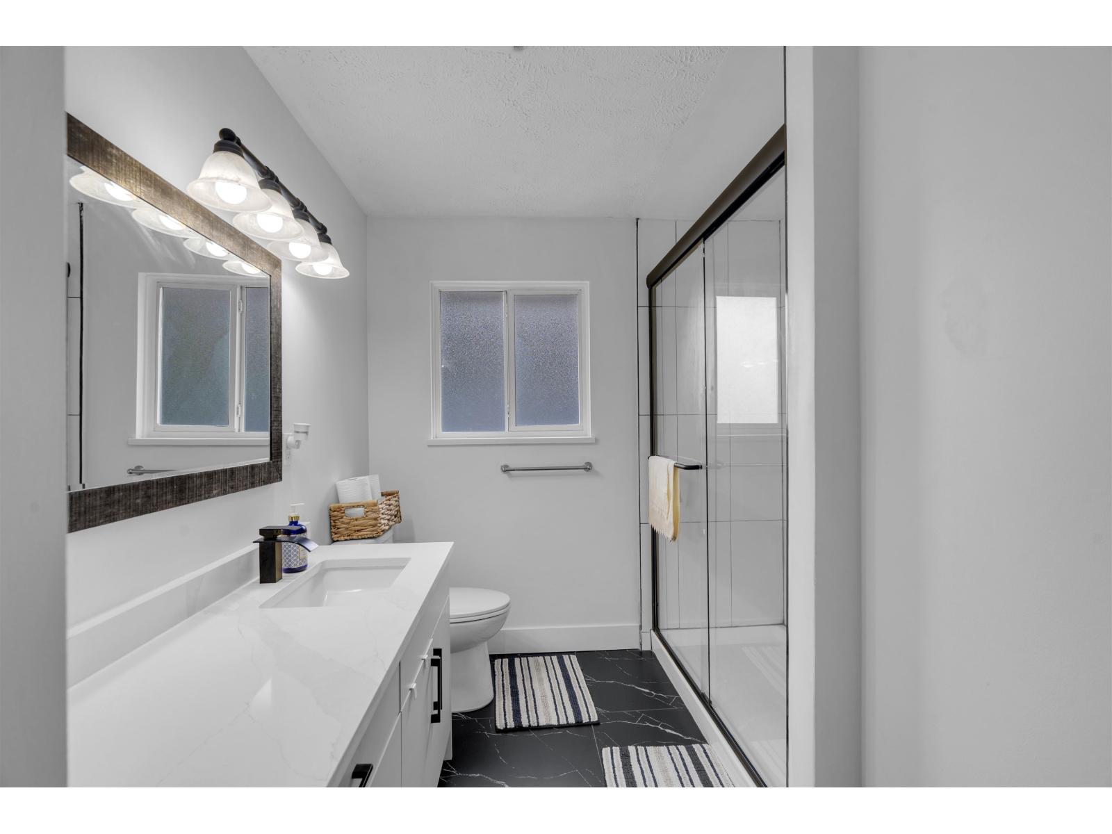 33040 Arbutus Avenue Property Photo 17