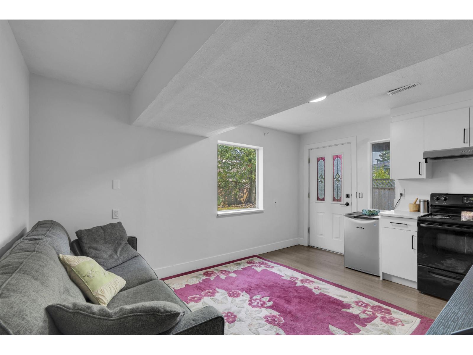 33040 Arbutus Avenue Property Photo 23