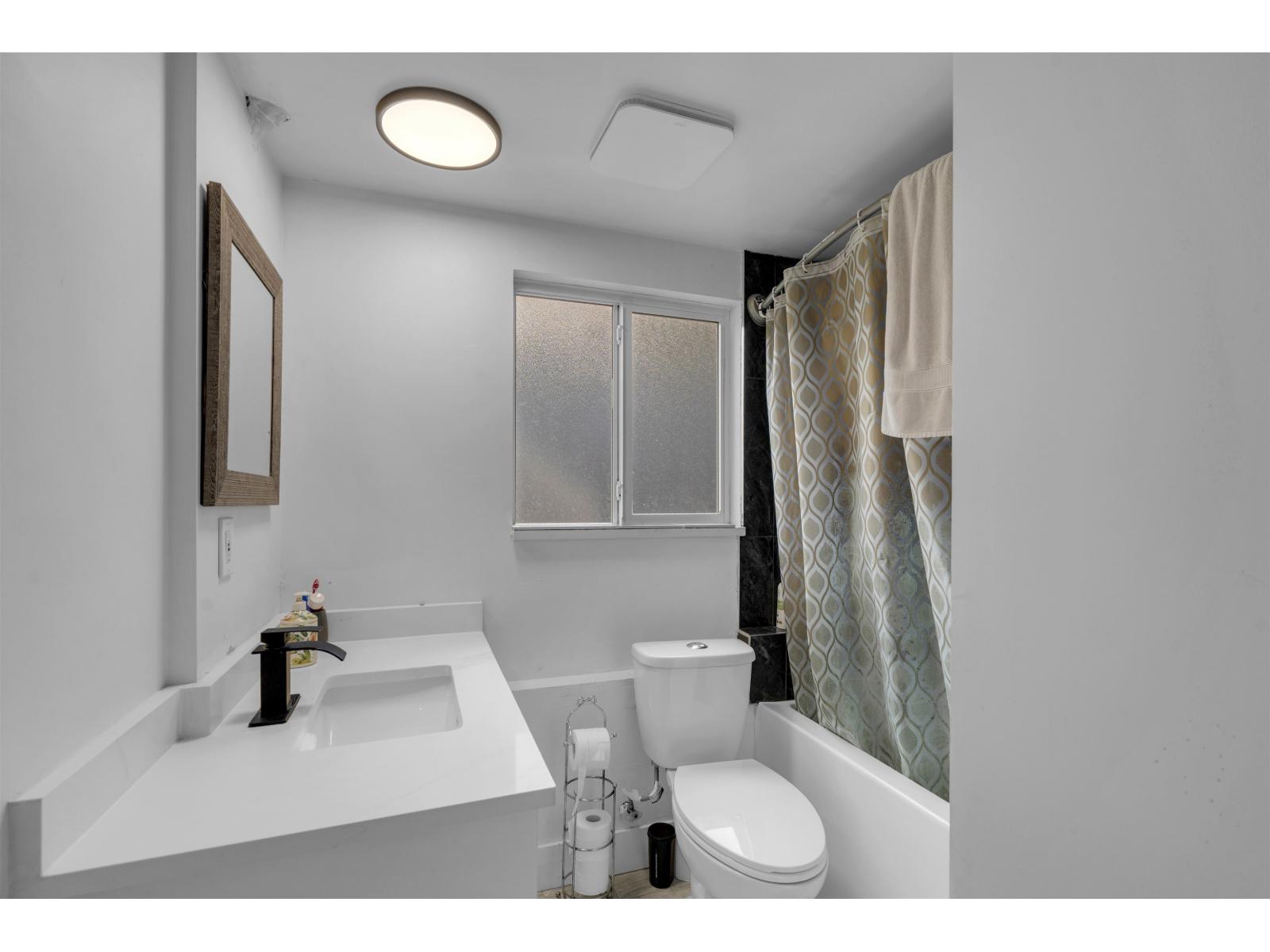 33040 Arbutus Avenue Property Photo 26