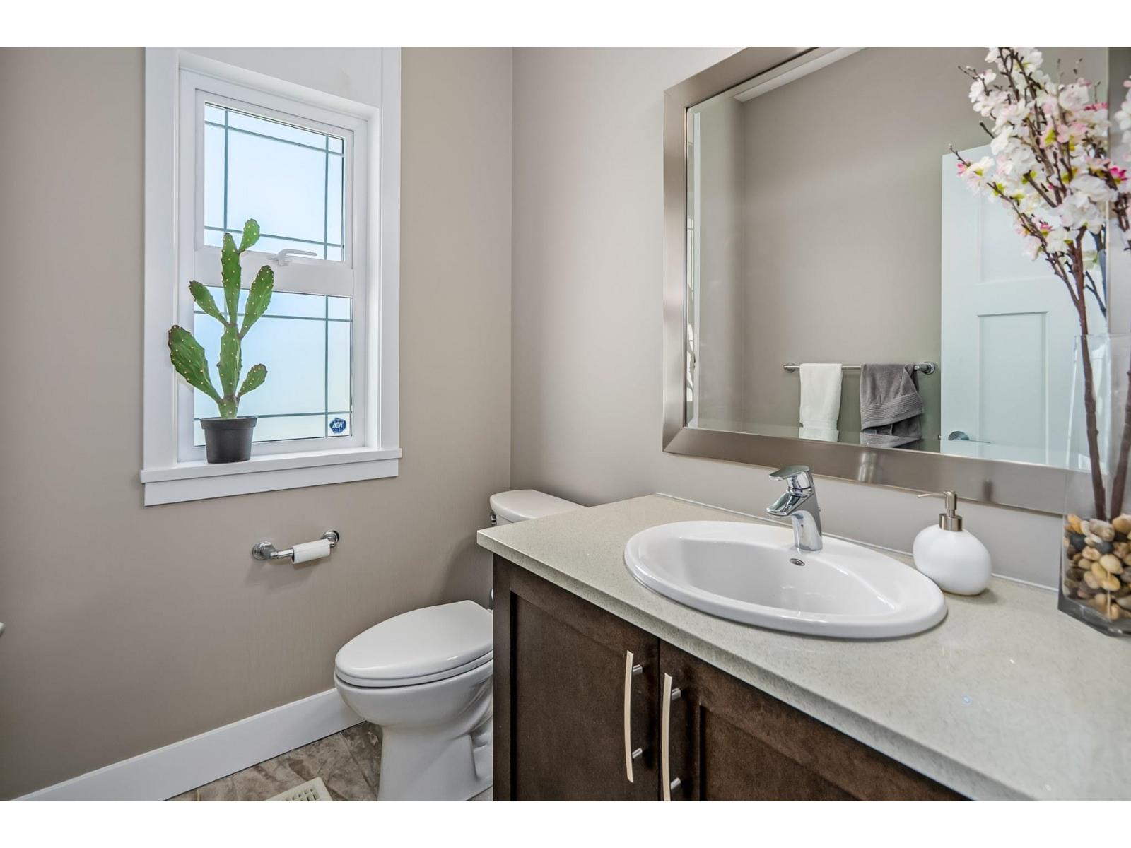 20499 82 Avenue Property Photo 16