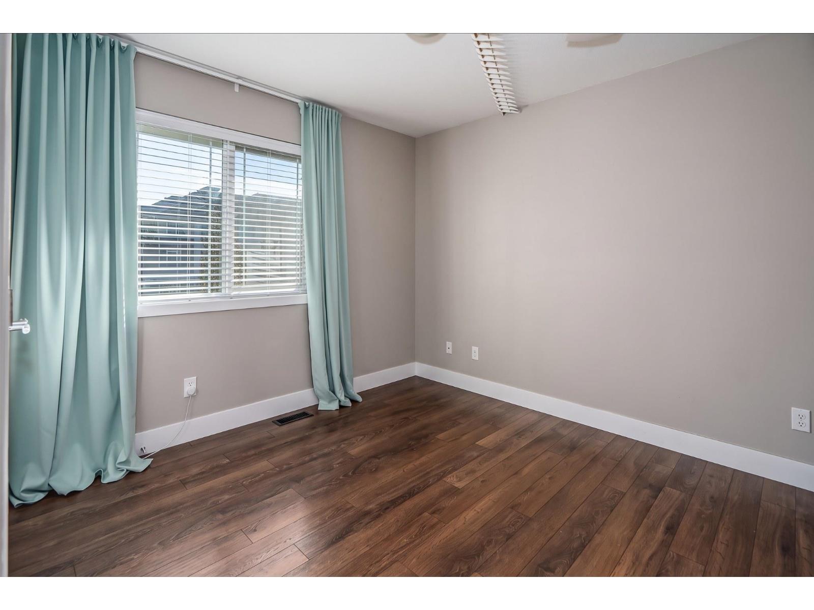 20499 82 Avenue Property Photo 25