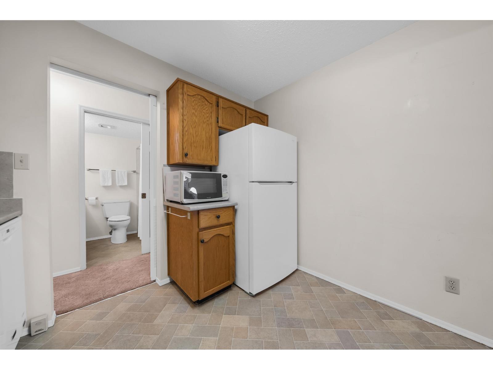 217 31850 Union Avenue Property Photo 12
