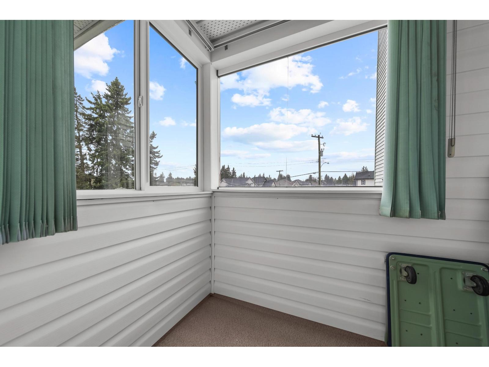 217 31850 Union Avenue Property Photo 16