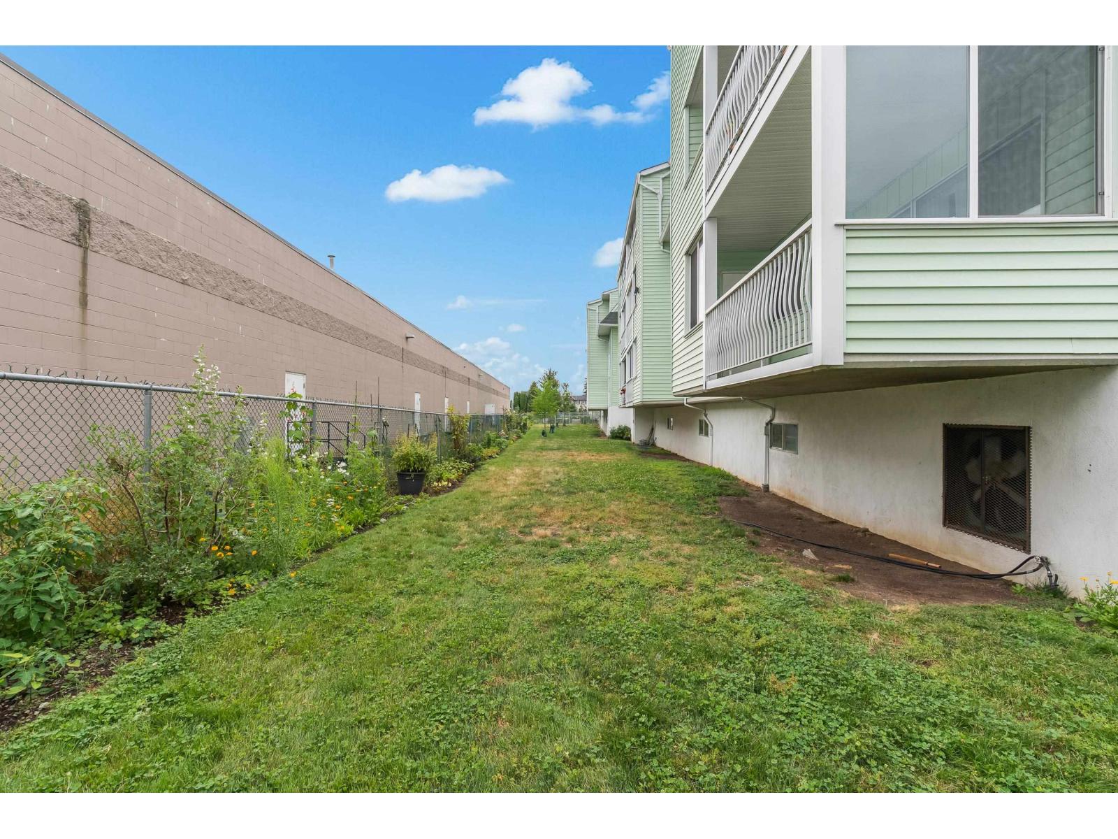 217 31850 Union Avenue Property Photo 27