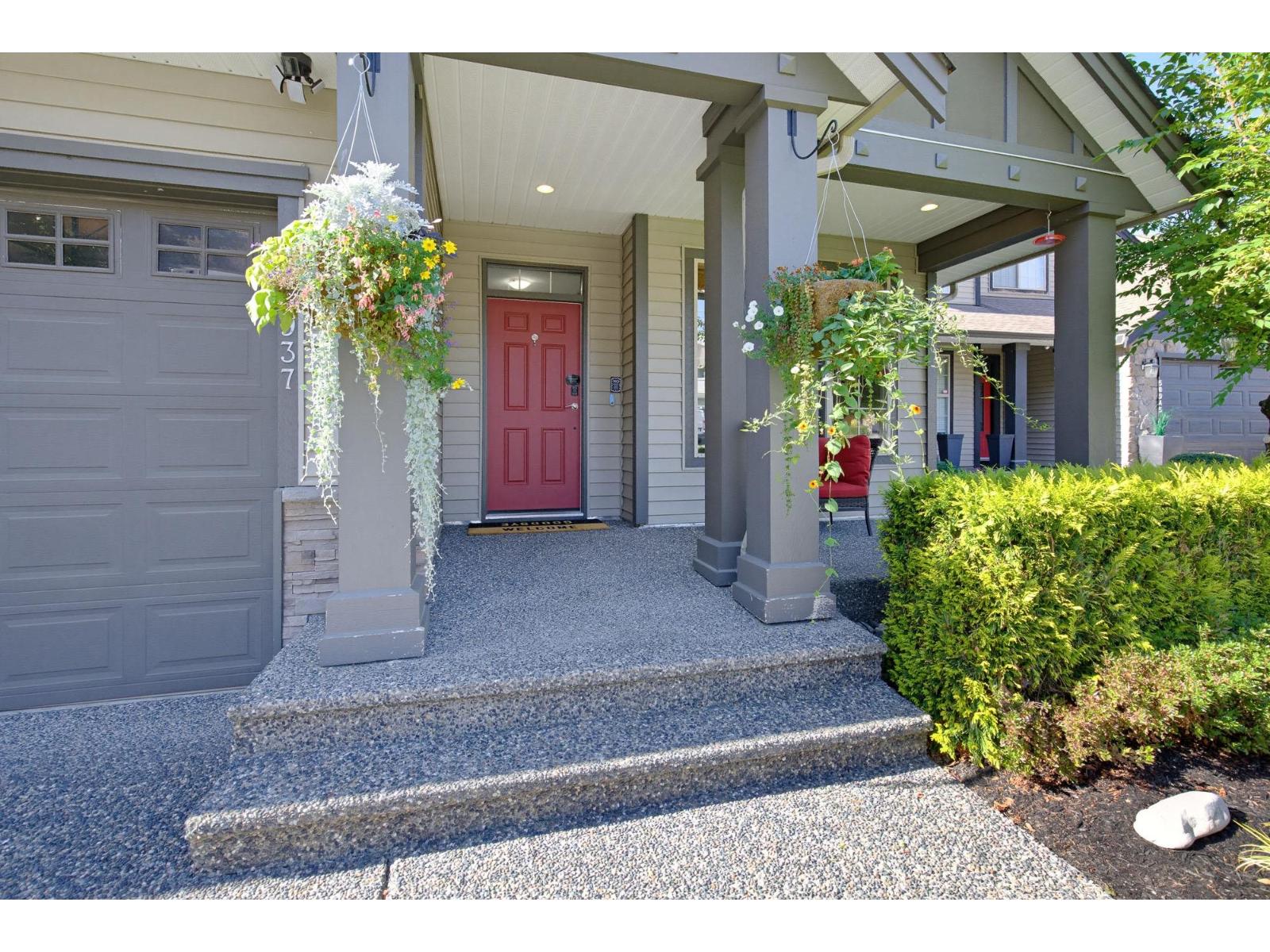 50937 Ford Creek Place Property Photo 3