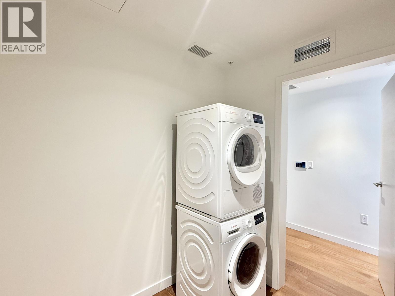 1102 1277 Hornby Street Property Photo 8