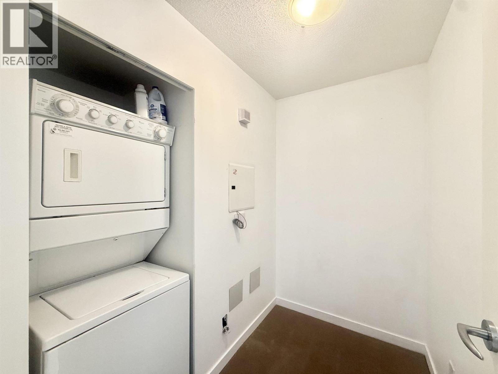 2501 939 Expo Boulevard Property Photo 8