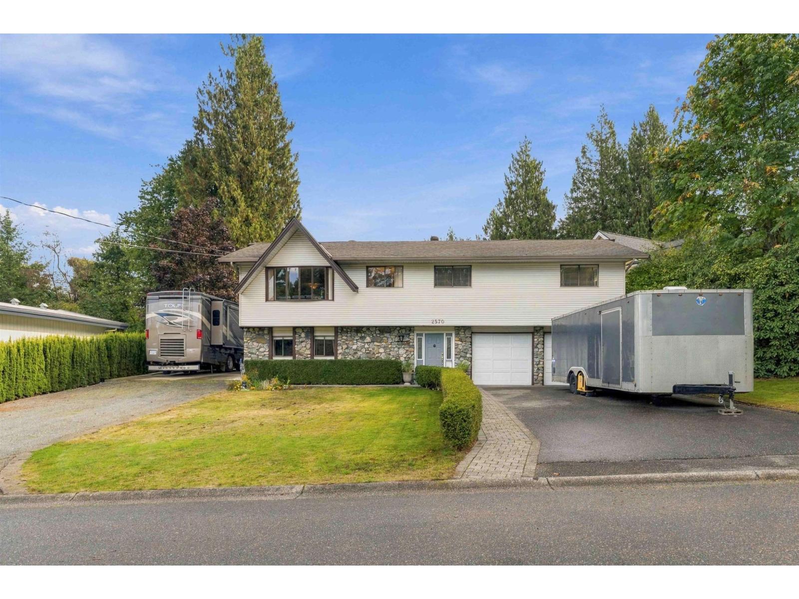 2570 BIRCH STREET Property Photo 1