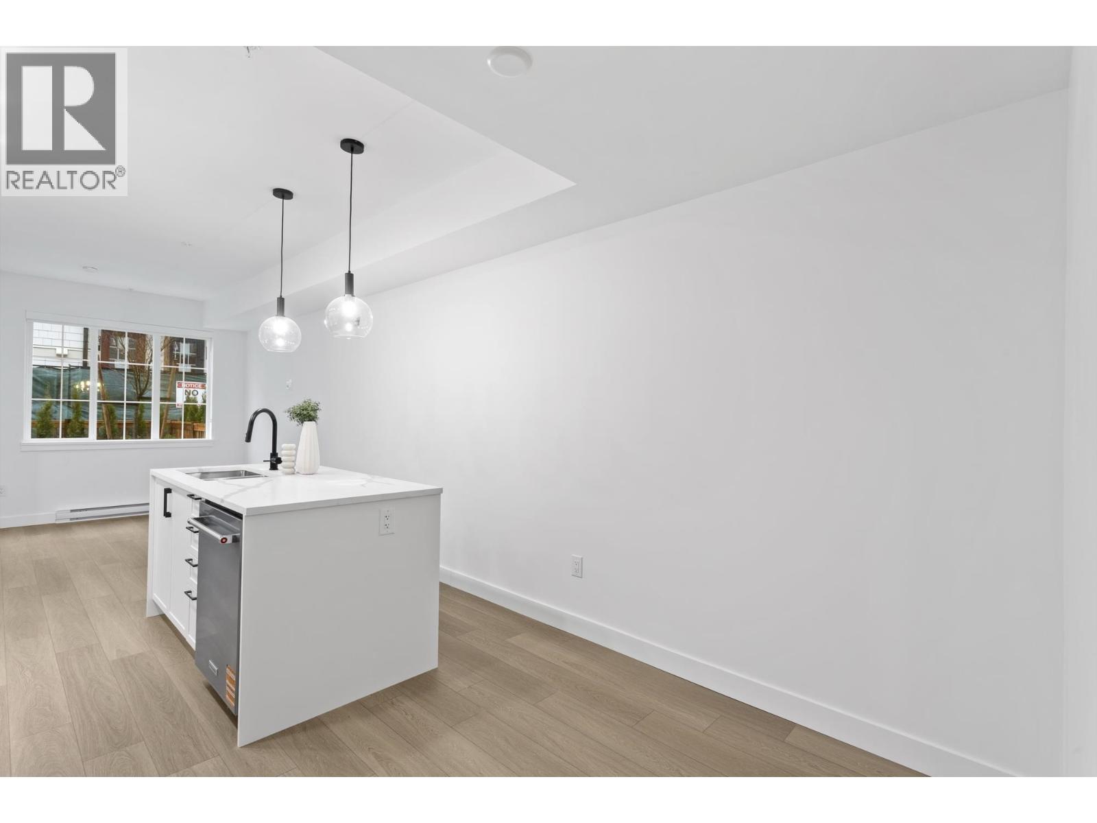 120 720 Robinson Street Property Photo 11