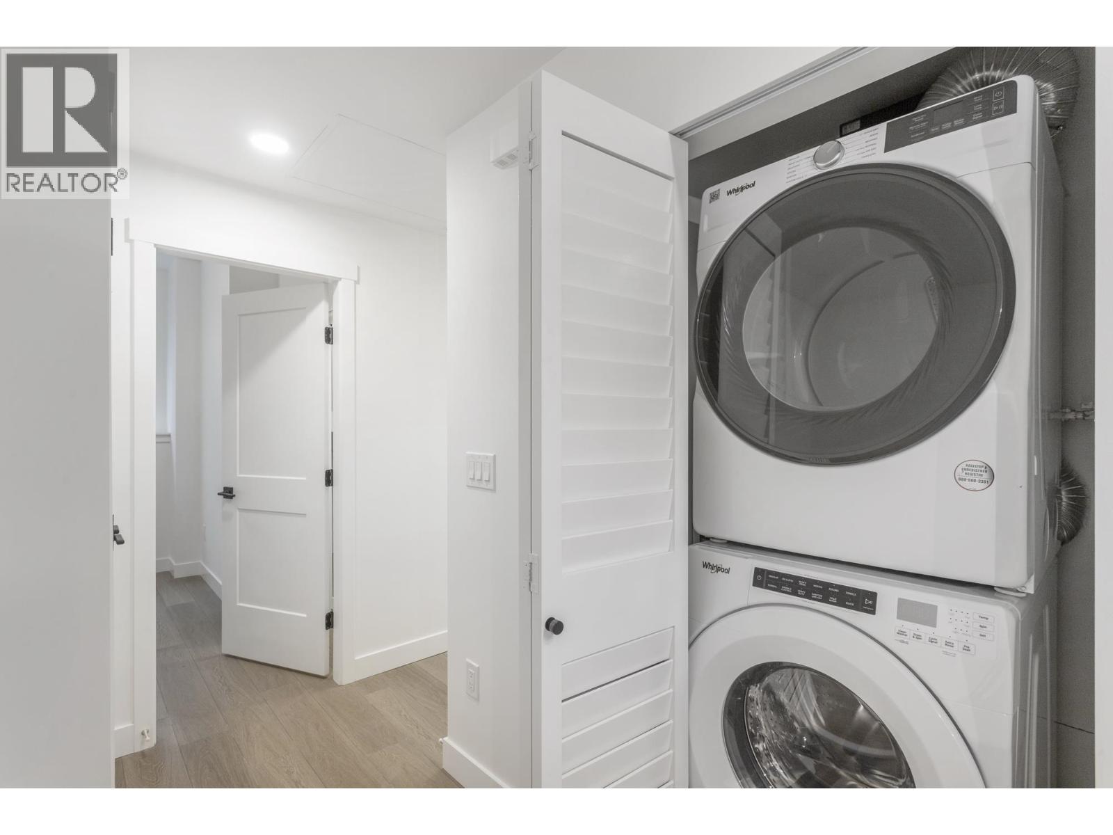 120 720 Robinson Street Property Photo 20
