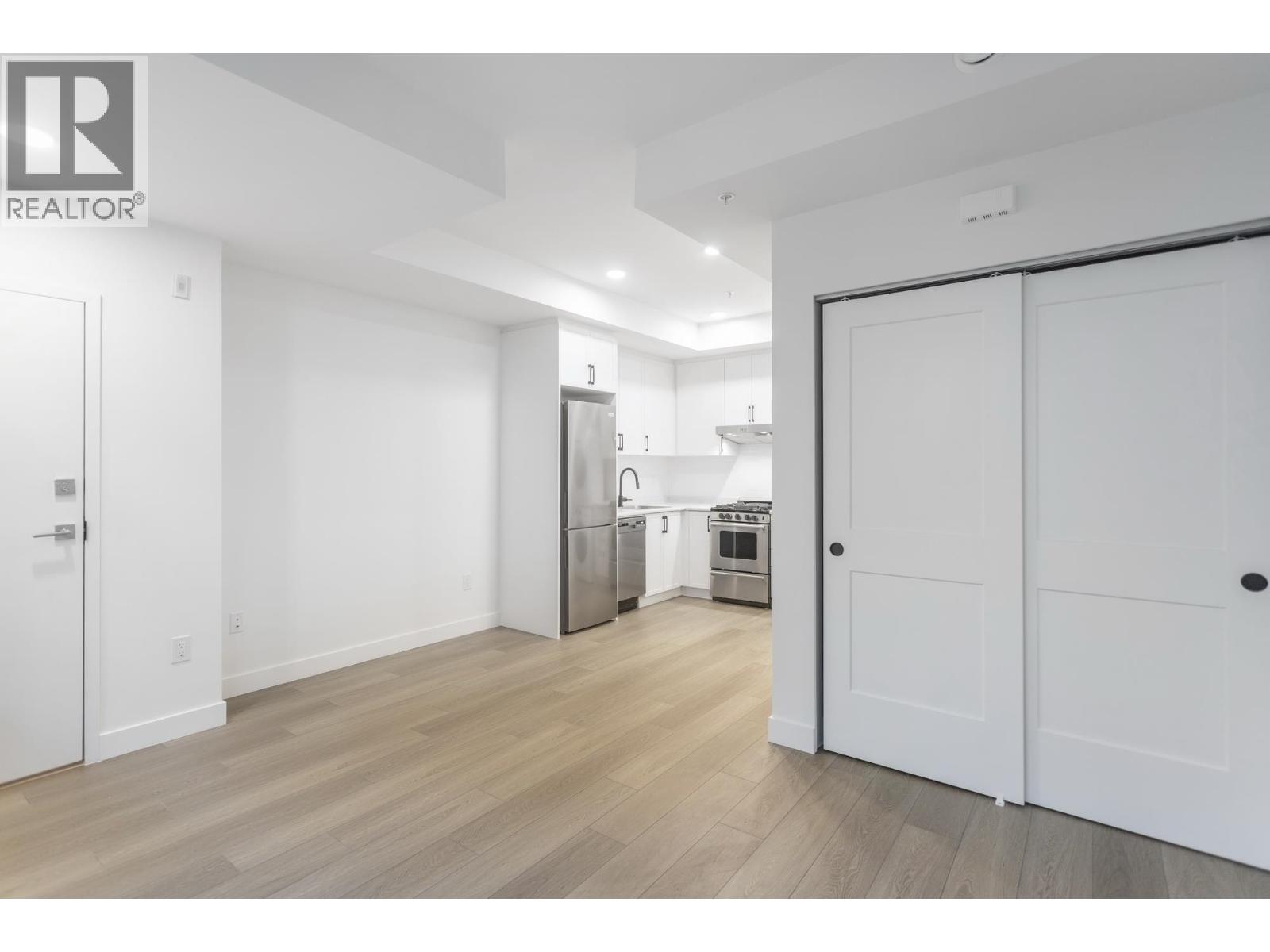 120 720 Robinson Street Property Photo 23