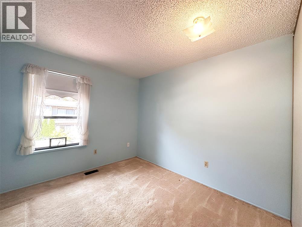 20 3150 E 58th Avenue Property Photo 15