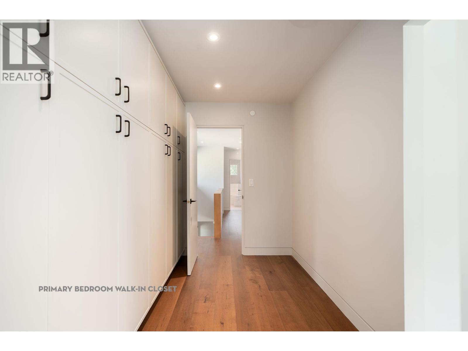 865 Forster Lane Property Photo 24