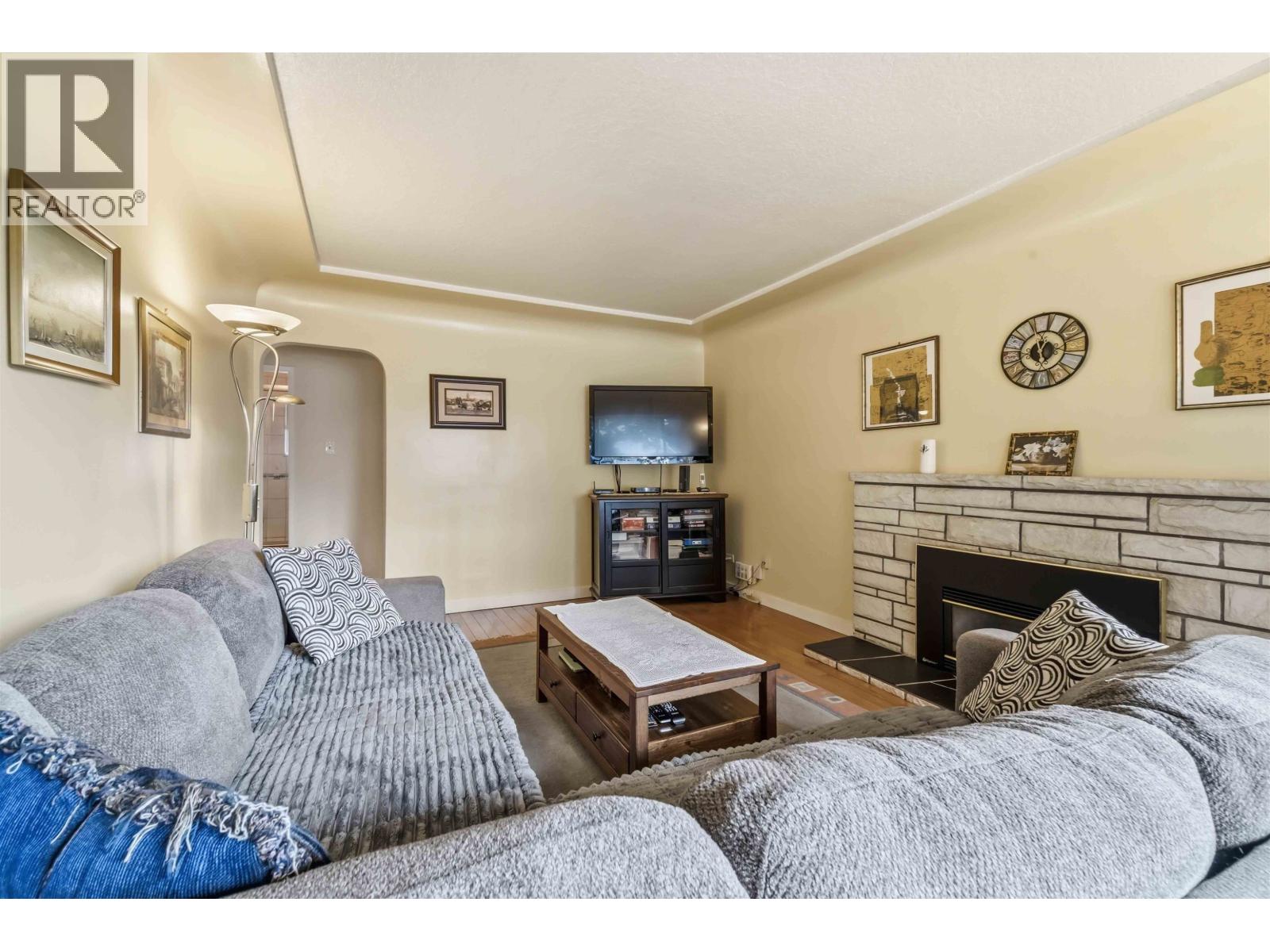 3713 Kincaid Street Property Photo 4