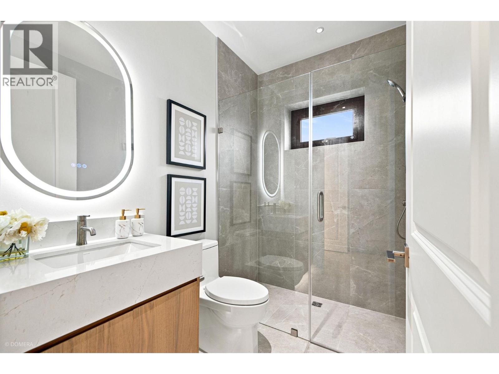 4432 Crown Street Property Photo 12