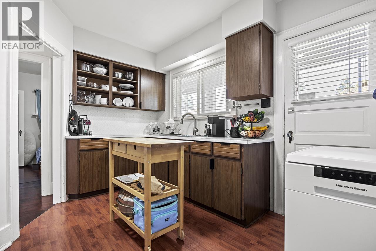 815 Eighth Avenue Property Photo 7