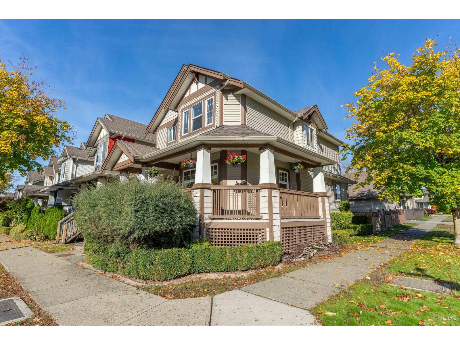 19099 68 Avenue Property Photo 2