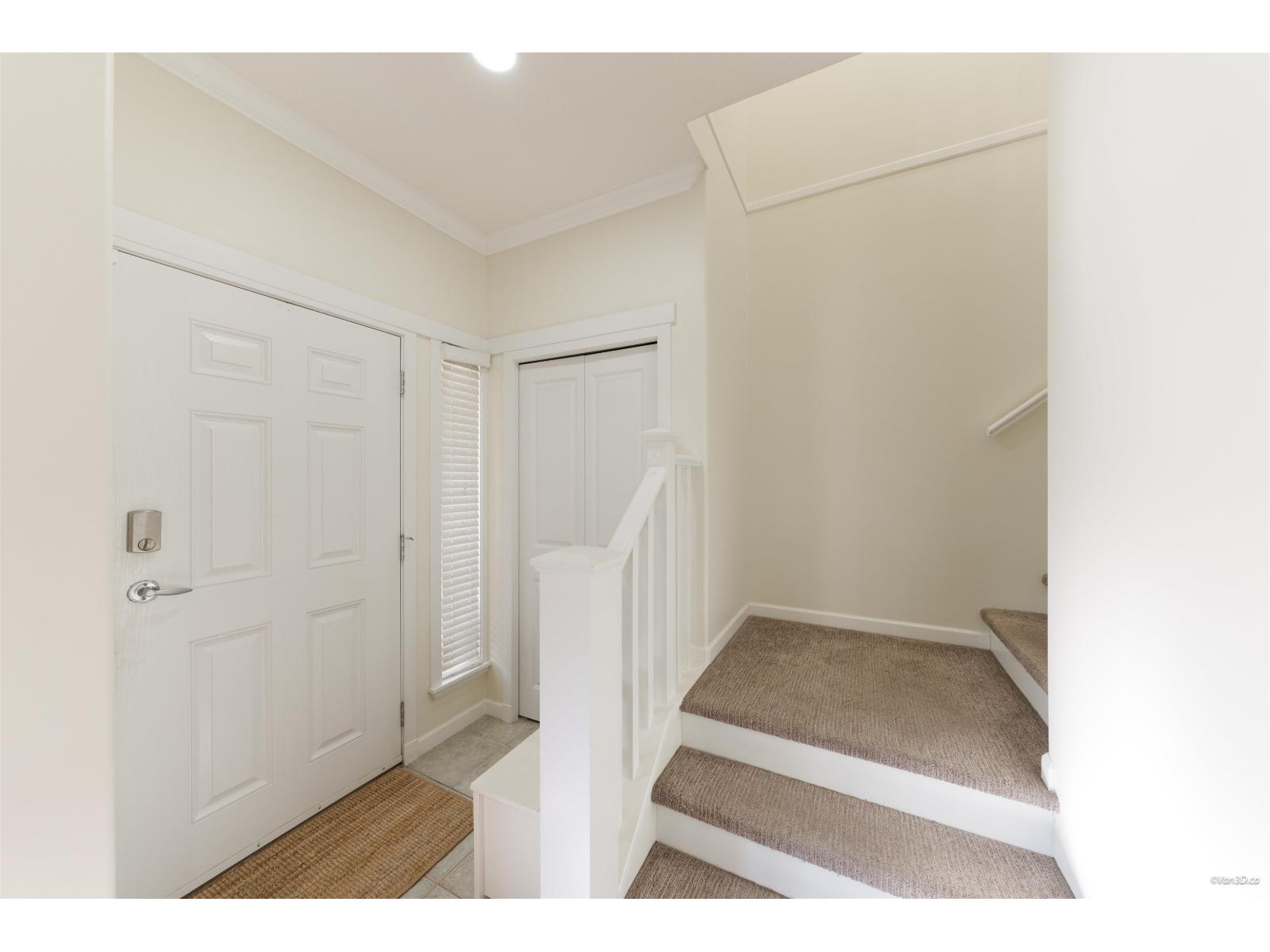 19099 68 Avenue Property Photo 6