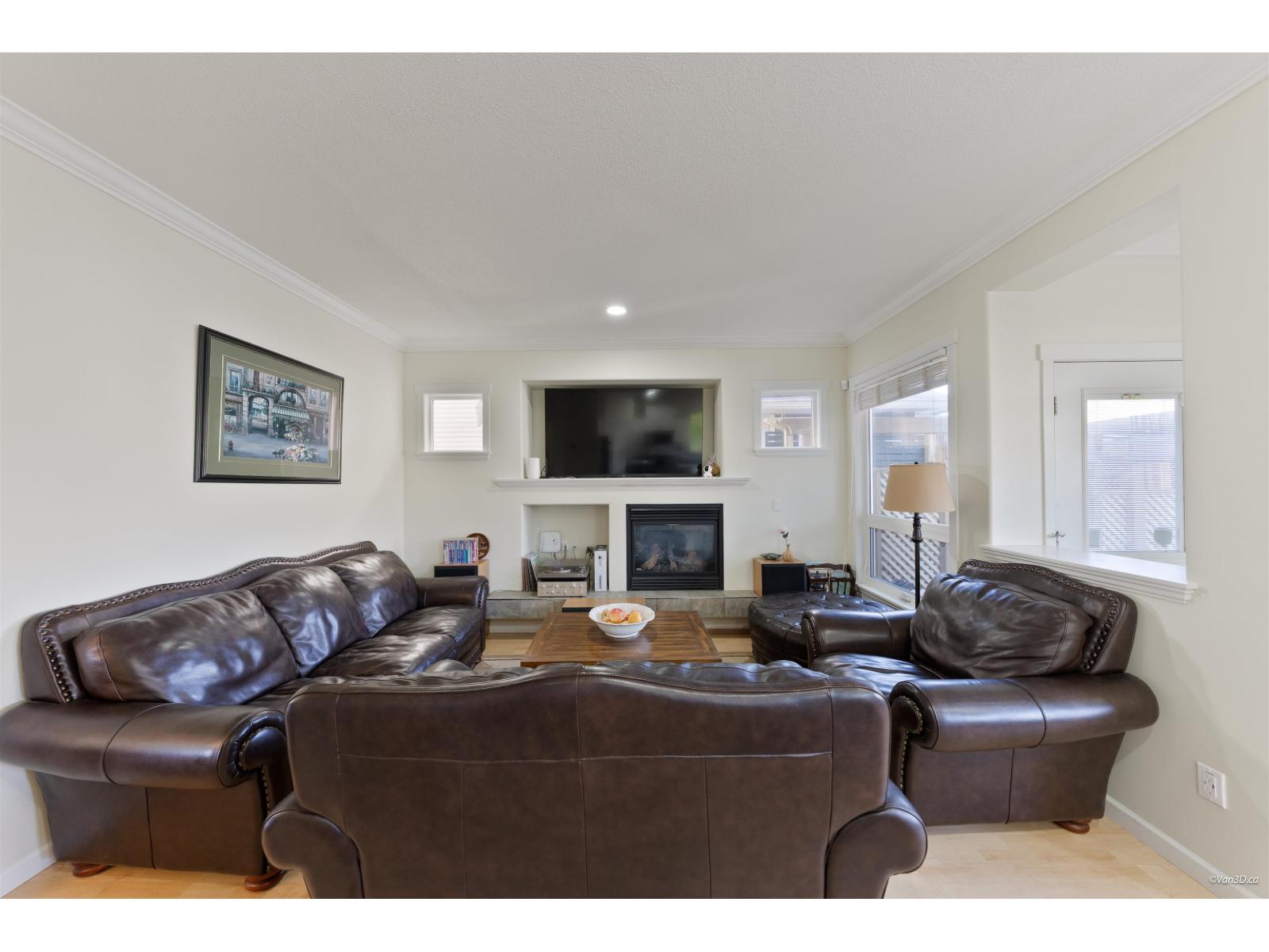19099 68 Avenue Property Photo 11