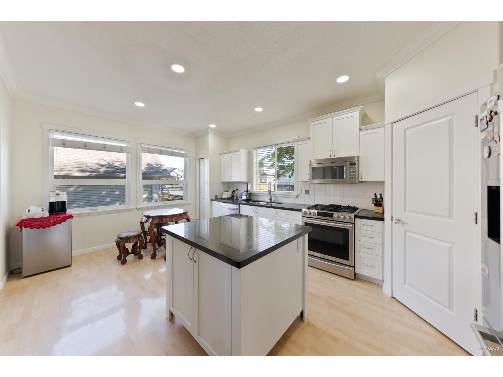 19099 68 Avenue Property Photo 14