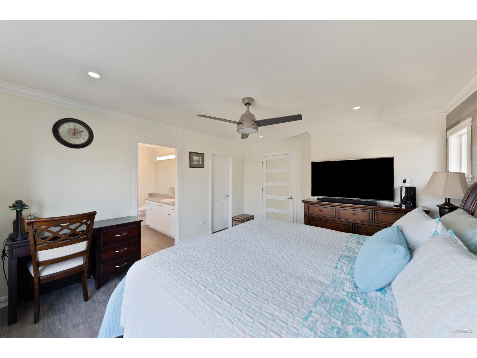 19099 68 Avenue Property Photo 23