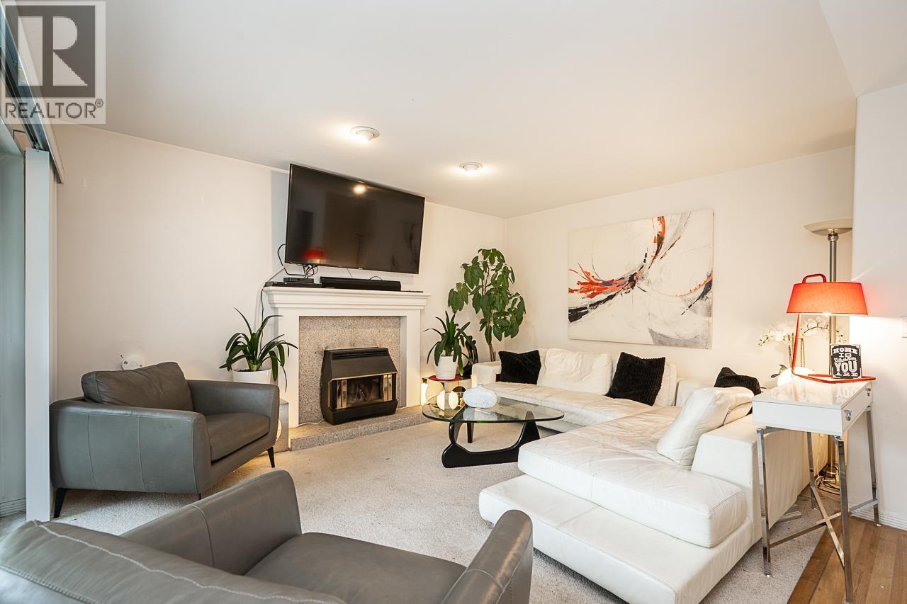 1641 53a Street Property Photo 13