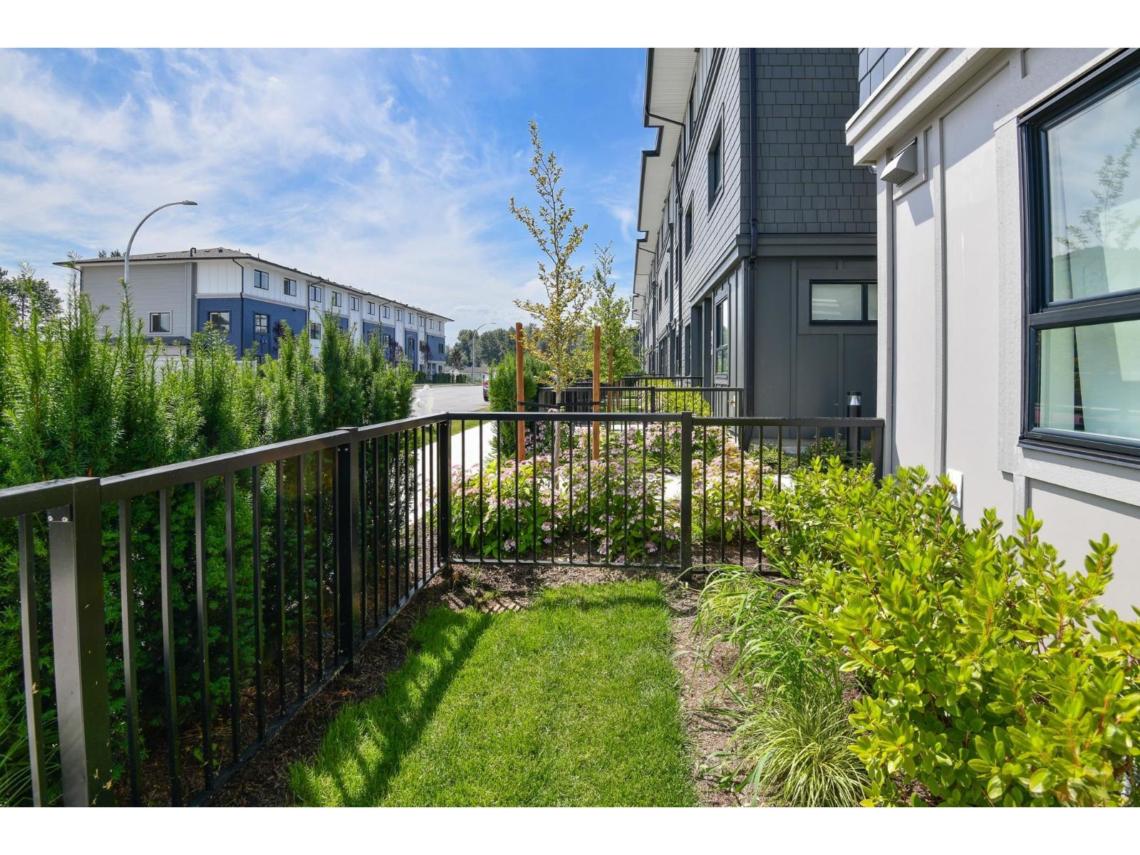 16 33525 Kingston Avenue Property Photo 31