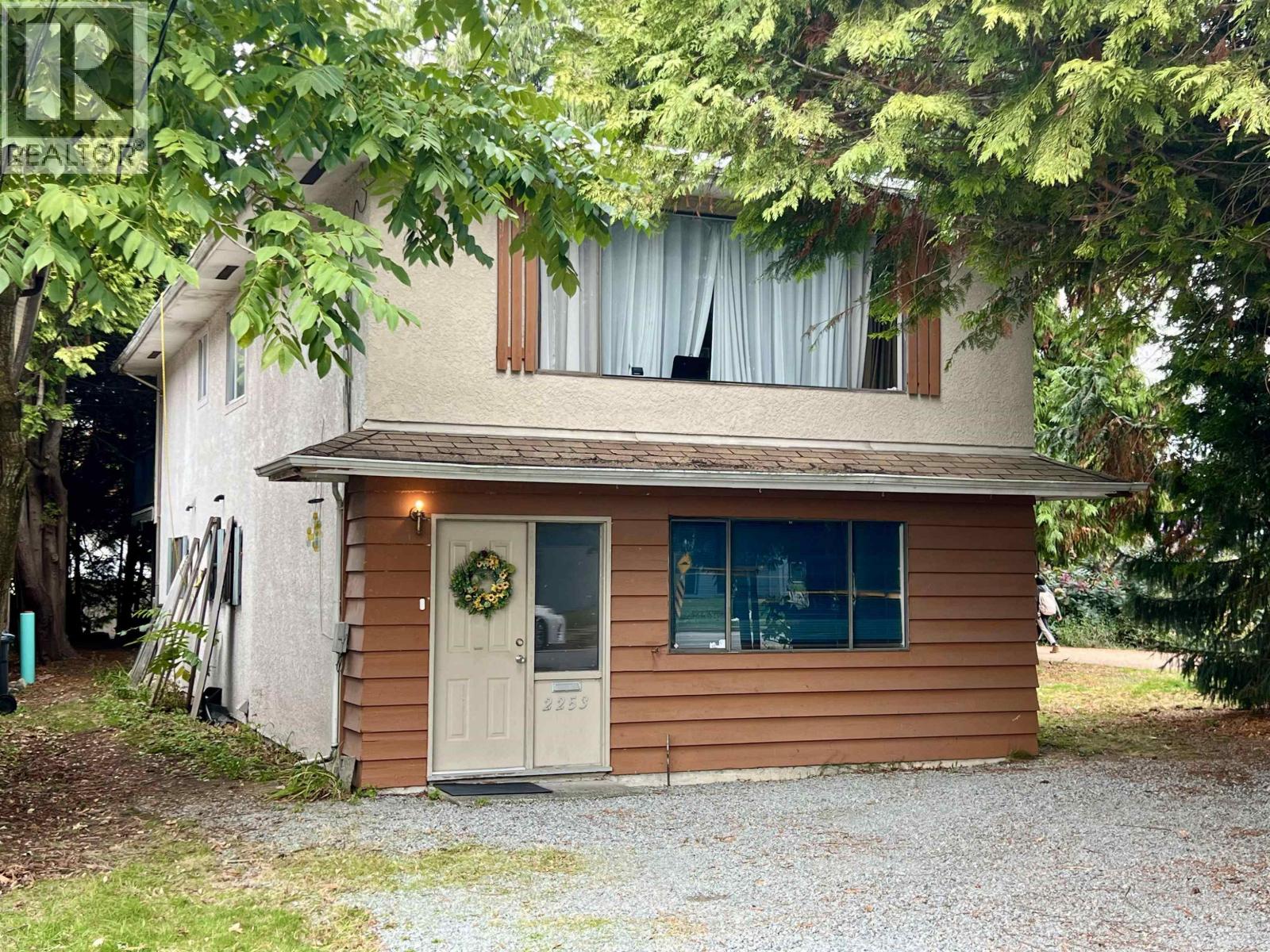 2253 Central Avenue Property Photo 1