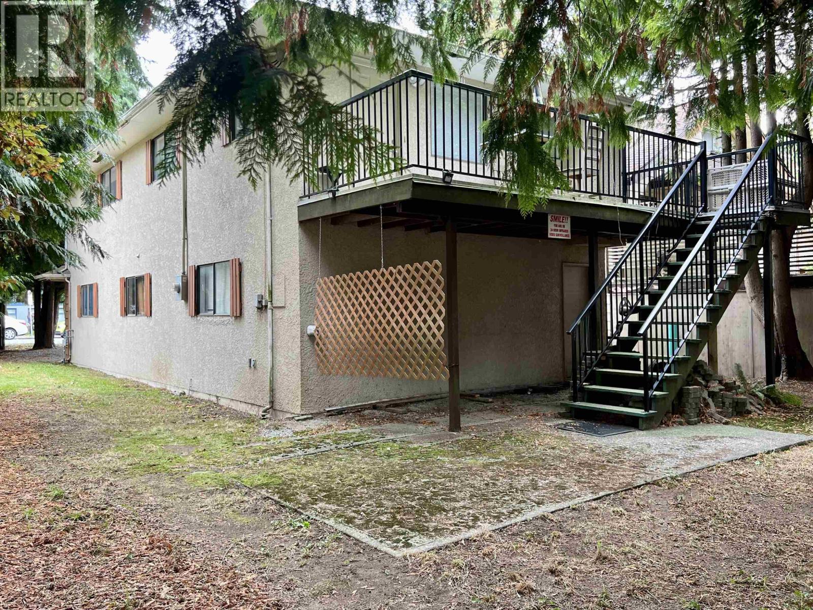 2253 Central Avenue Property Photo 2