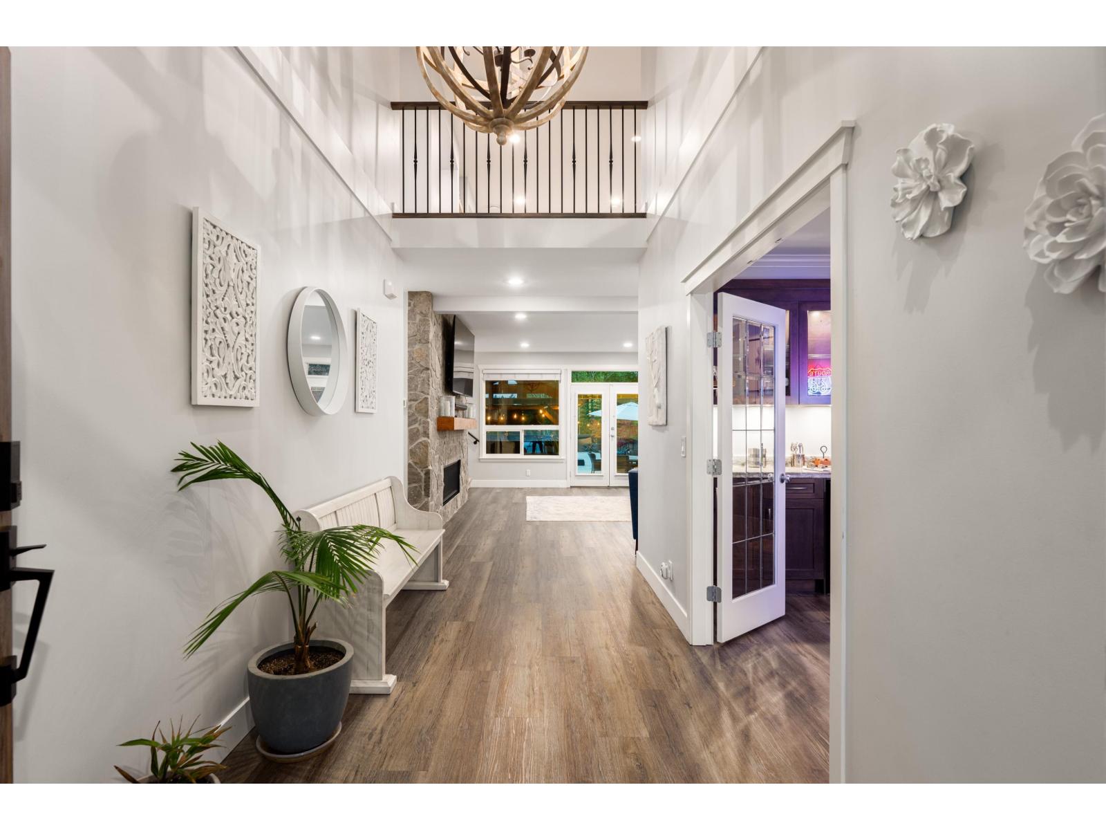 6453 260 Street Property Photo 2