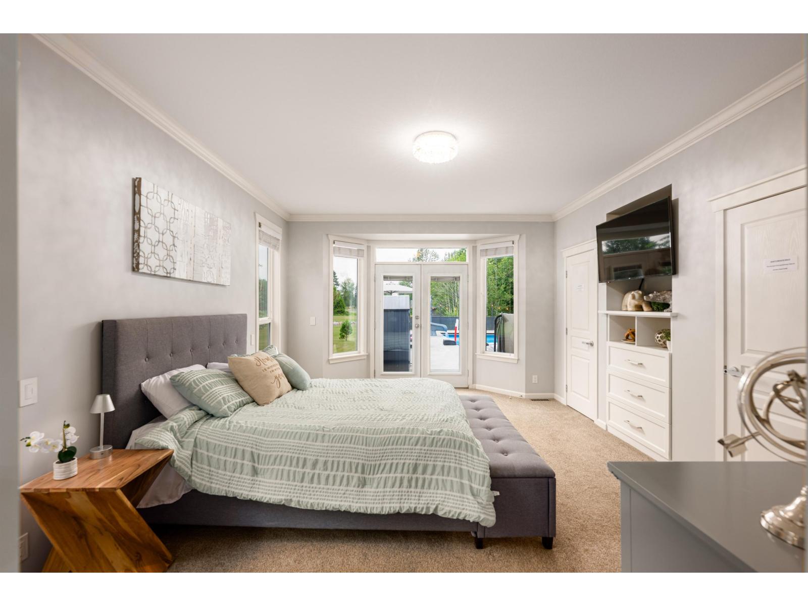 6453 260 Street Property Photo 13