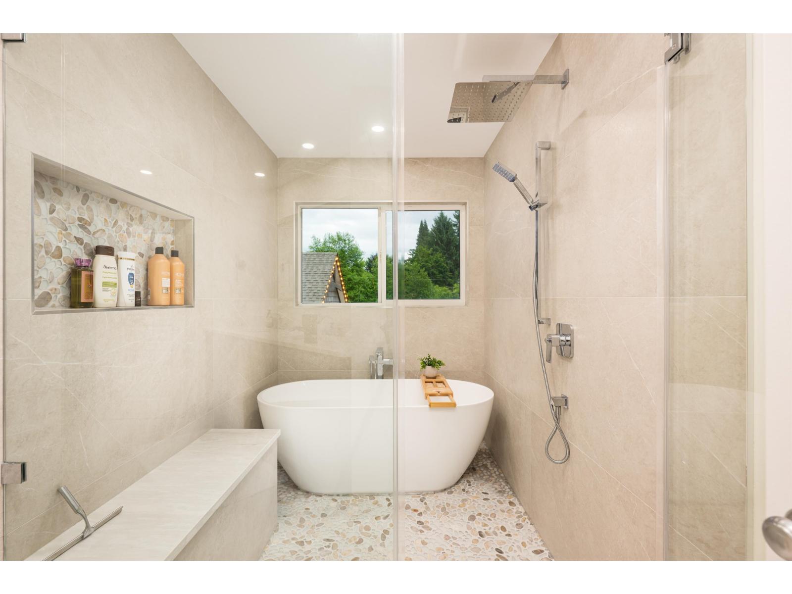6453 260 Street Property Photo 15