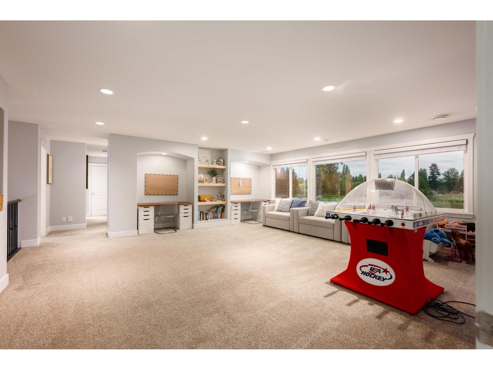 6453 260 Street Property Photo 22