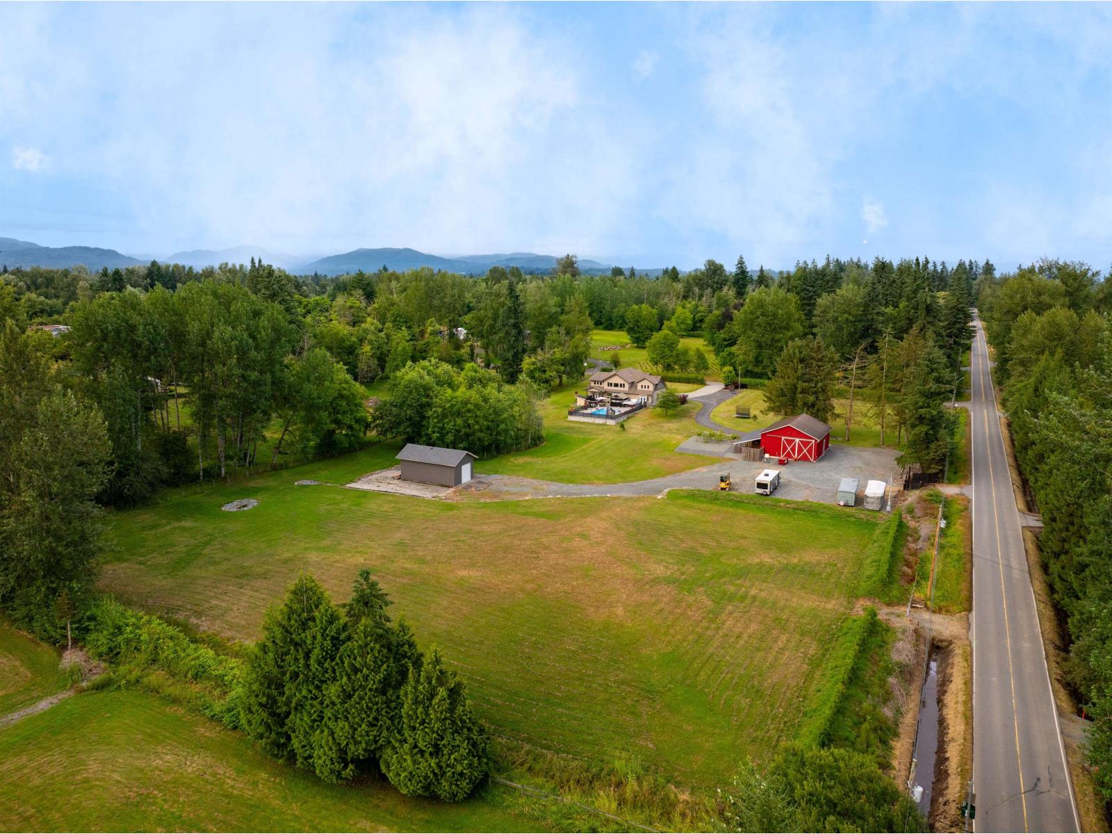 6453 260 Street Property Photo 34