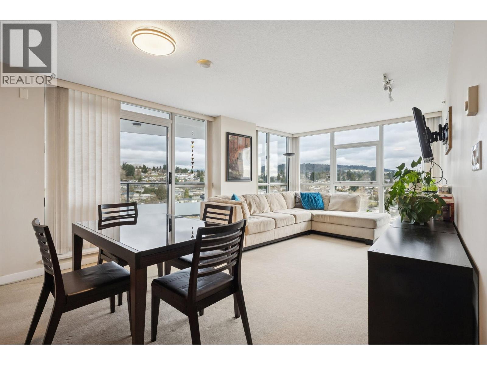 1402 2225 Holdom Avenue Property Photo 6