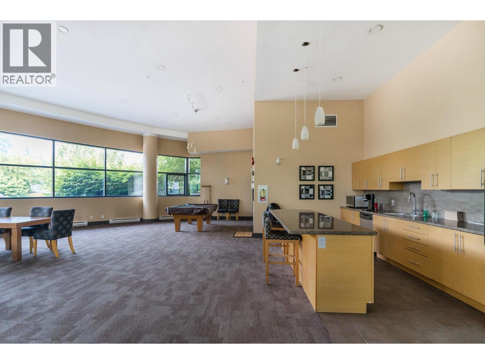 1402 2225 Holdom Avenue Property Photo 22