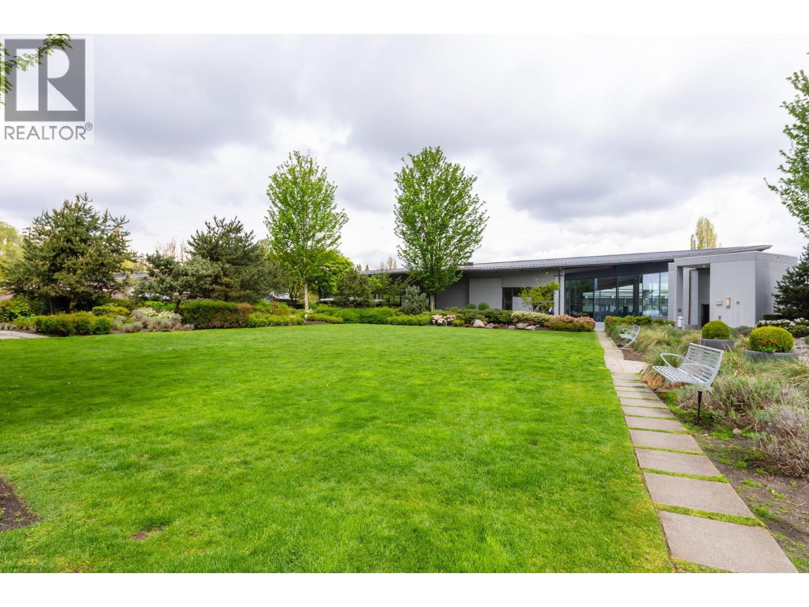 1402 2225 Holdom Avenue Property Photo 26