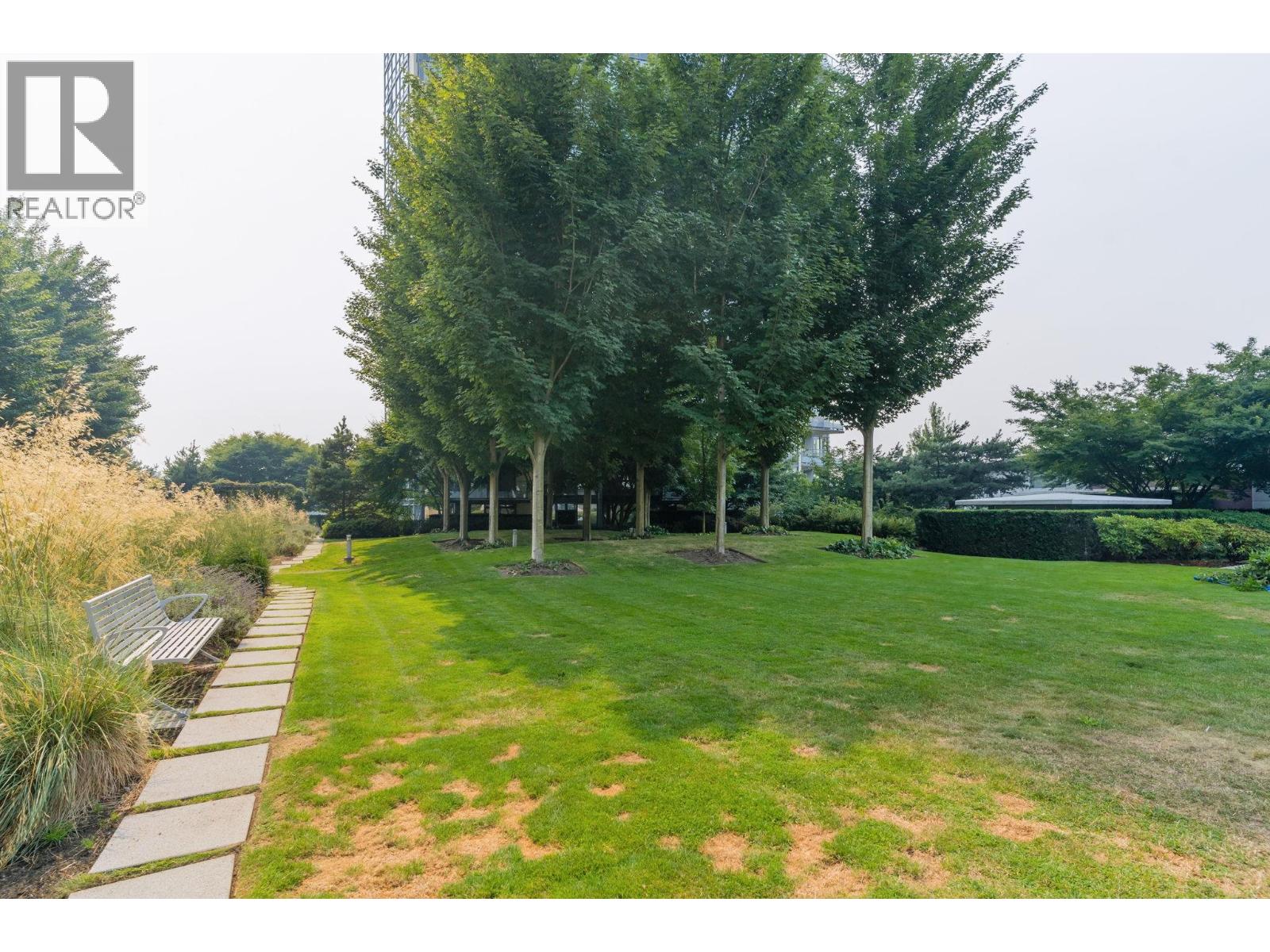 1402 2225 Holdom Avenue Property Photo 27