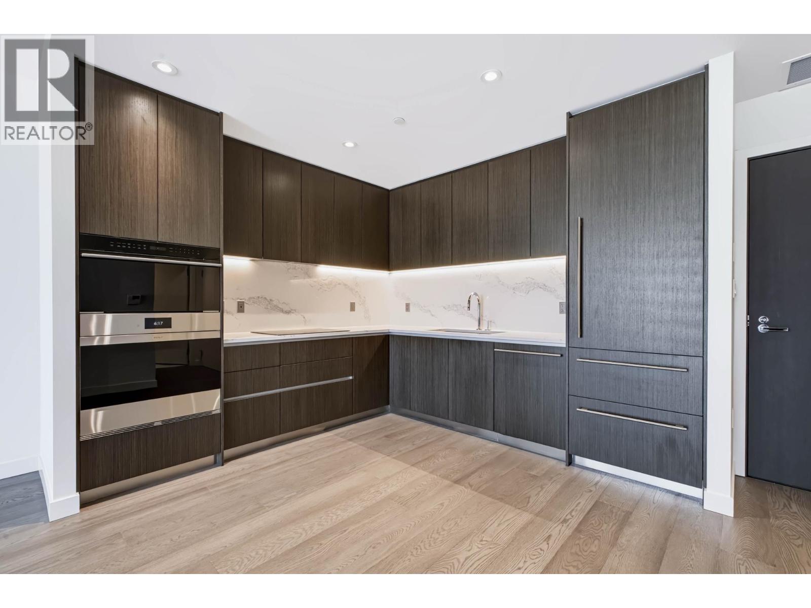 704 777 Harbour Way Property Photo 9