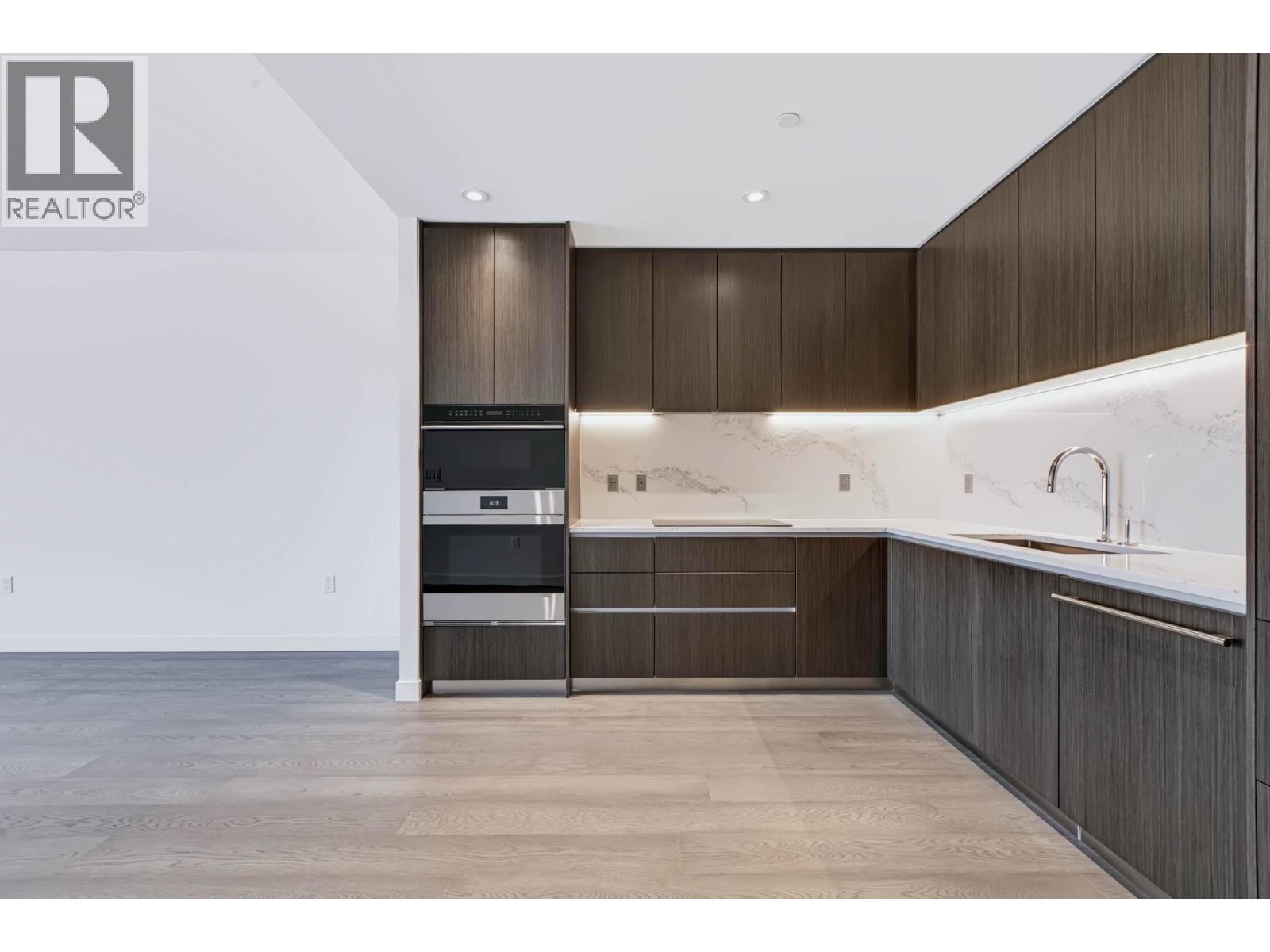 704 777 Harbour Way Property Photo 11