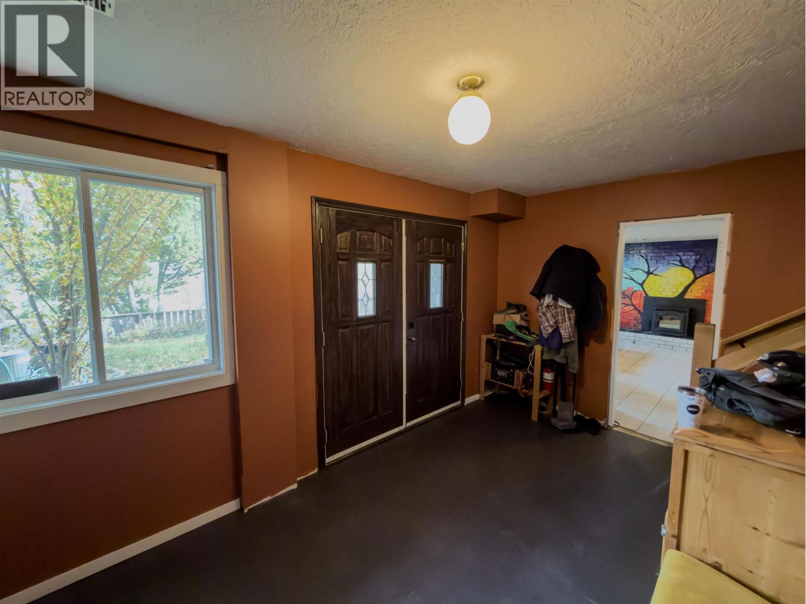 367 Allard Street Property Photo 6