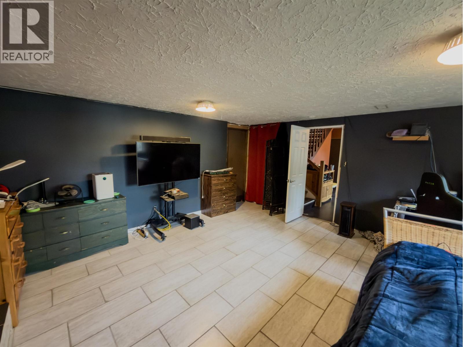367 Allard Street Property Photo 8
