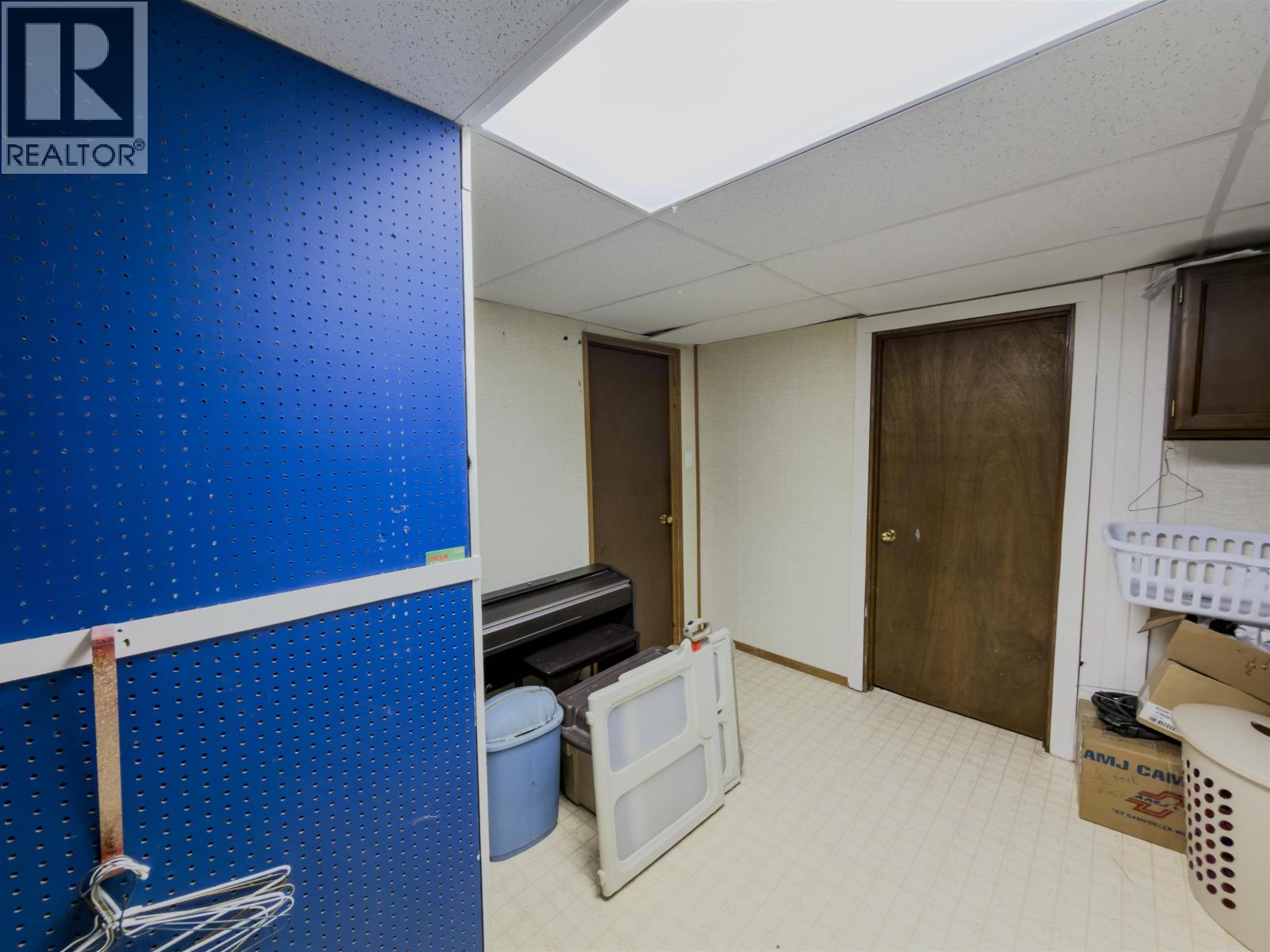 367 Allard Street Property Photo 9