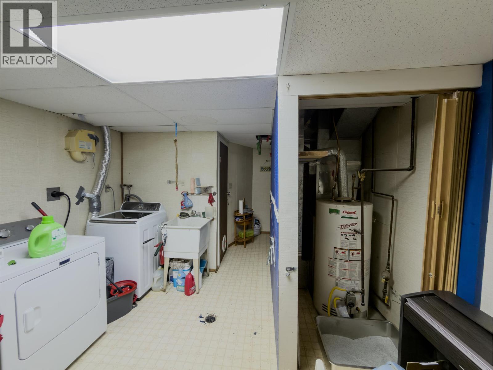 367 Allard Street Property Photo 10