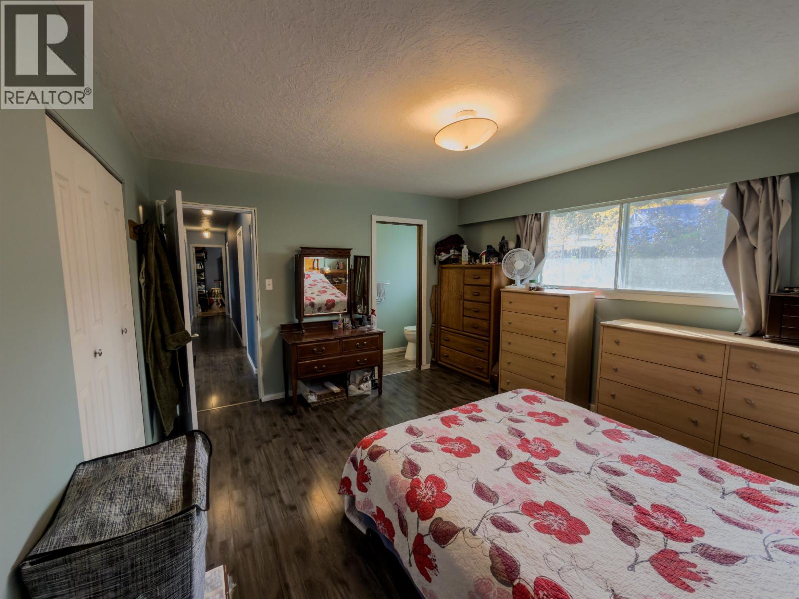 367 Allard Street Property Photo 13