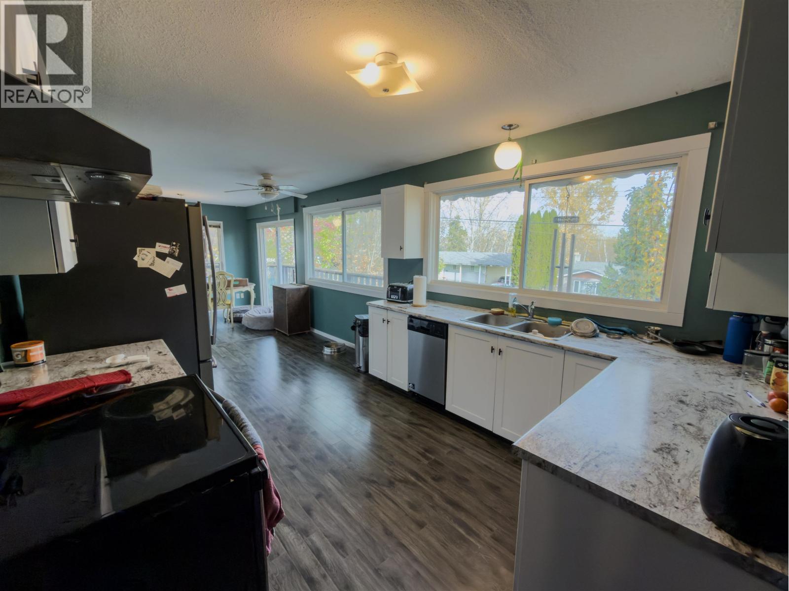 367 Allard Street Property Photo 15