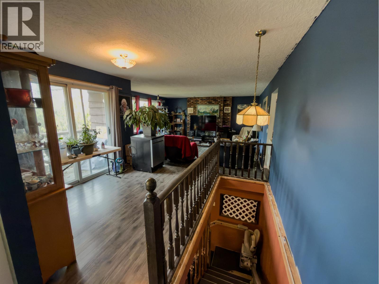 367 Allard Street Property Photo 23
