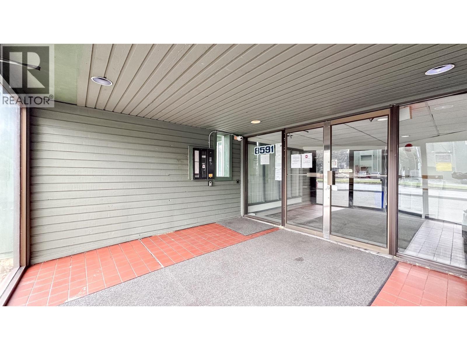 307 8591 Westminster Highway Property Photo 4