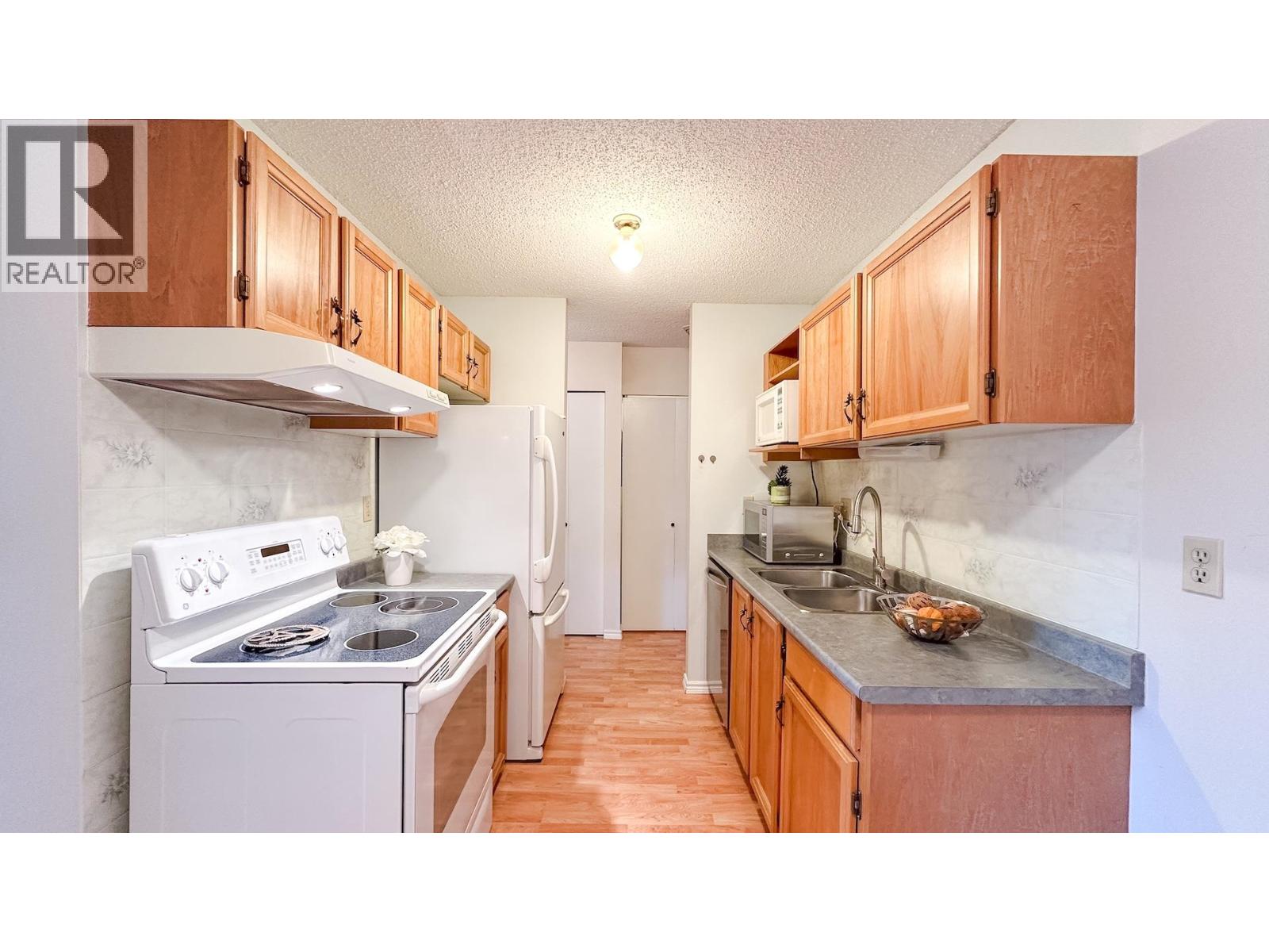 307 8591 Westminster Highway Property Photo 12