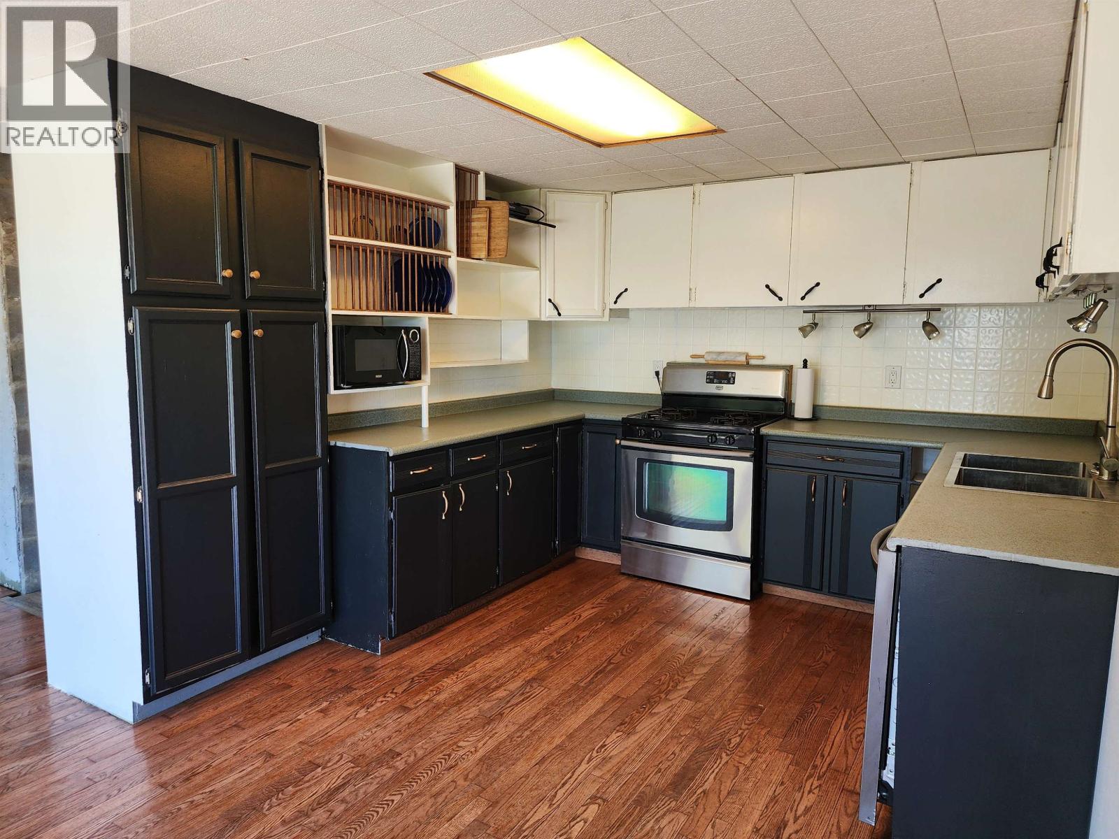 4657 Pioneer Road Property Photo 6